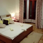 Leon Apartman *